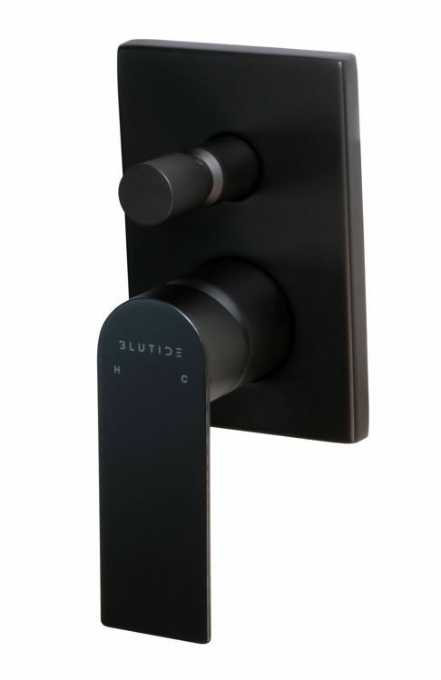 Picture of SILK CONCEALED DIVERTER BLACK TRIM KIT